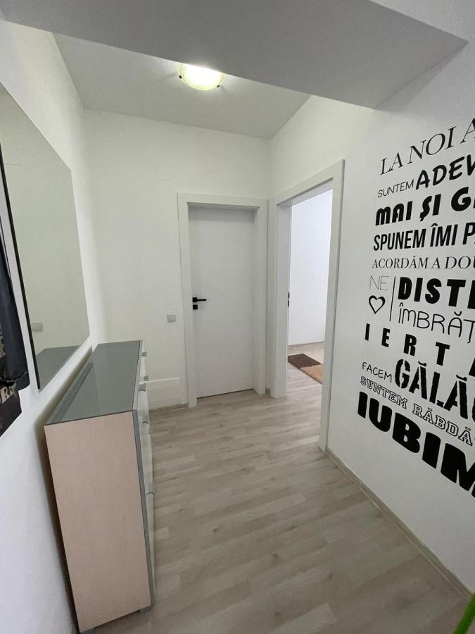 Class Deluxe Apartments Oradea Buitenkant foto