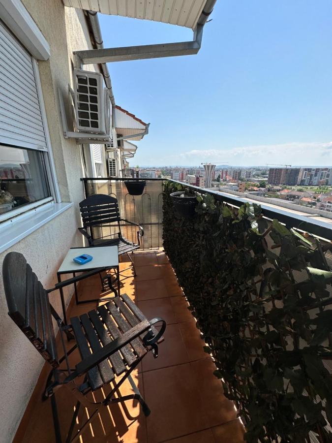 Class Deluxe Apartments Oradea Buitenkant foto