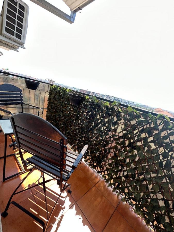 Class Deluxe Apartments Oradea Buitenkant foto