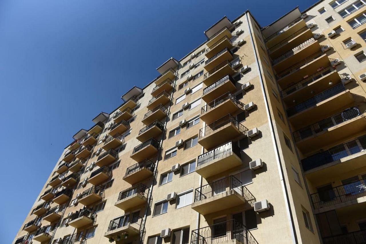 Class Deluxe Apartments Oradea Buitenkant foto